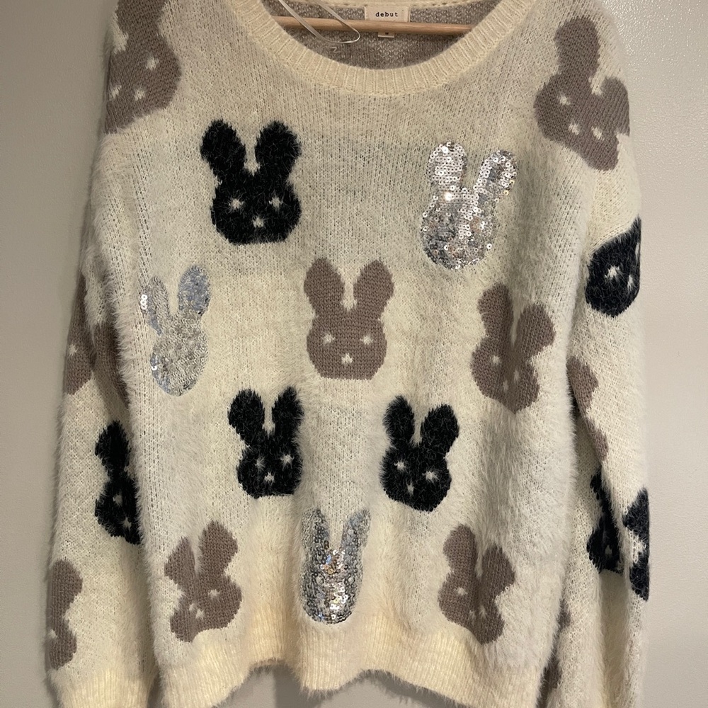 Debut - Oversized Fuzzy Bunny Sweater Size M